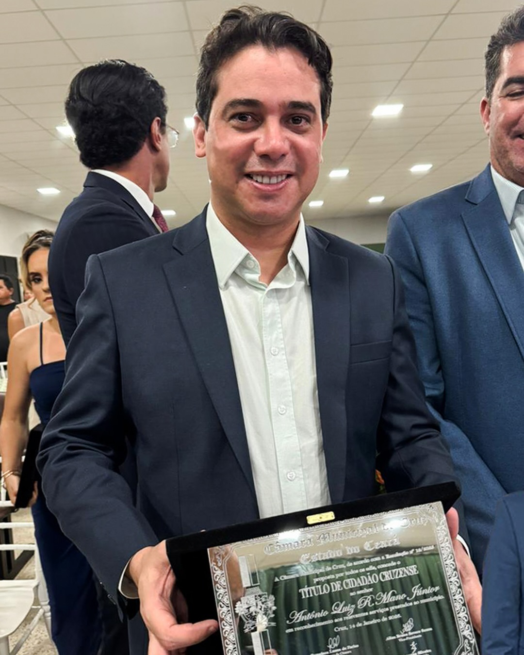 Júnior Mano cidadão de Cruz é homenageado