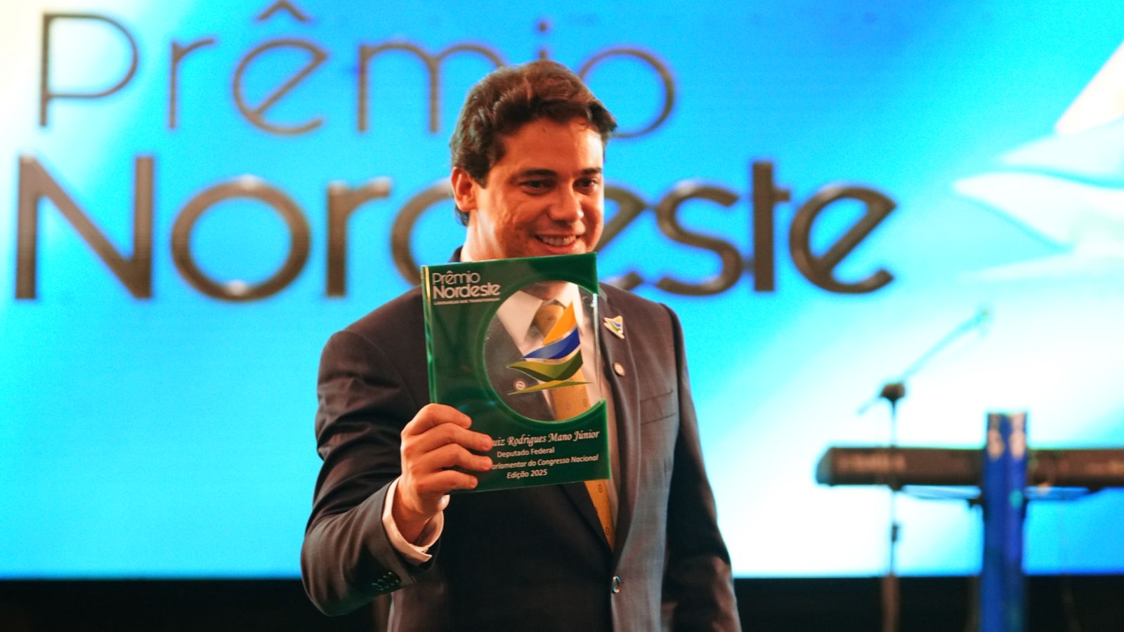 Júnior Mano vence Prêmio Nordeste