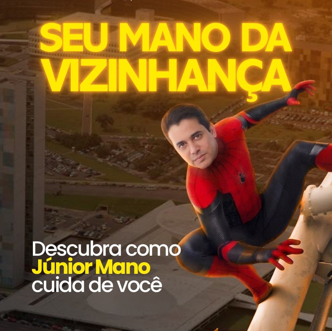 Deputado Júnior Mano caracterizado como Homem-Aranha com a frase 