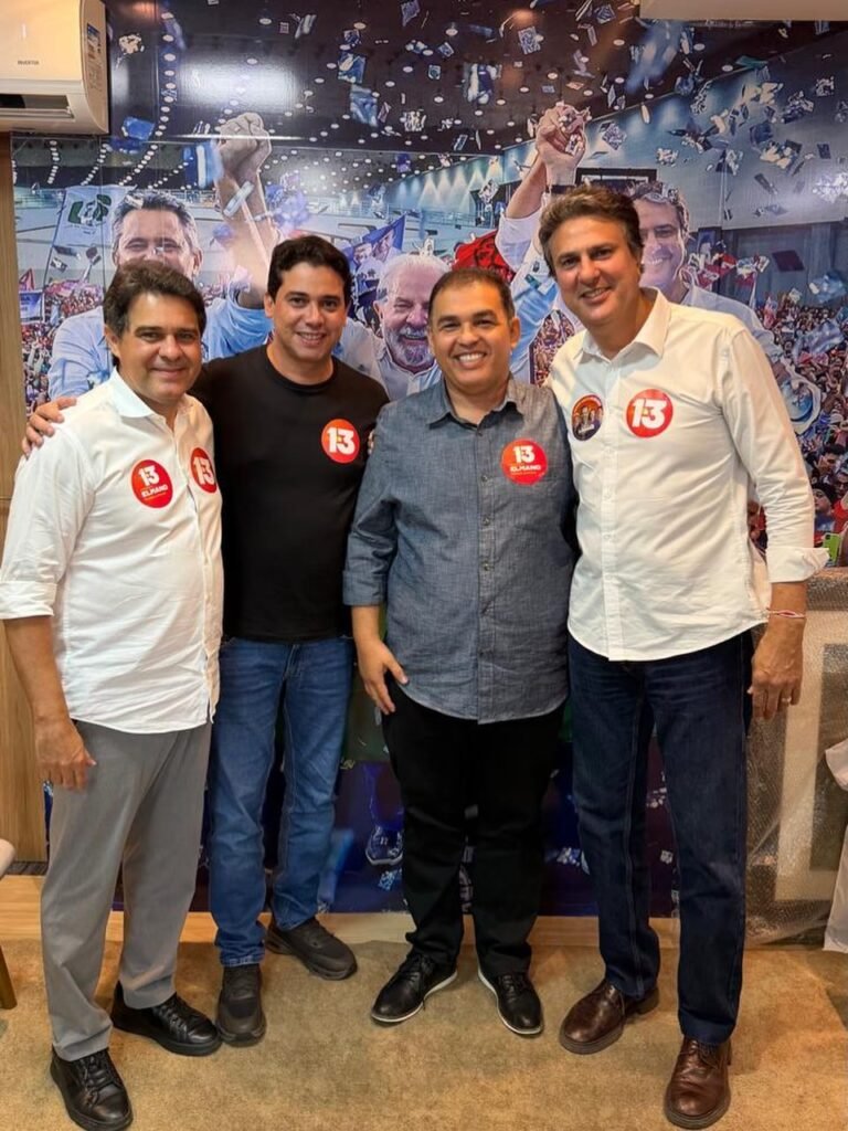 Flailton Ferreira, Júnior Mano, Camilo Santana e Evandro Leitão em foto de encontro